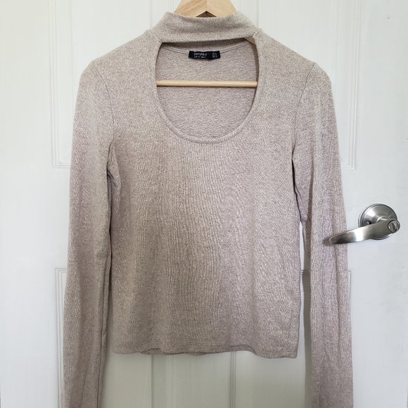 Bershka long sleeve - Picture 2 of 2